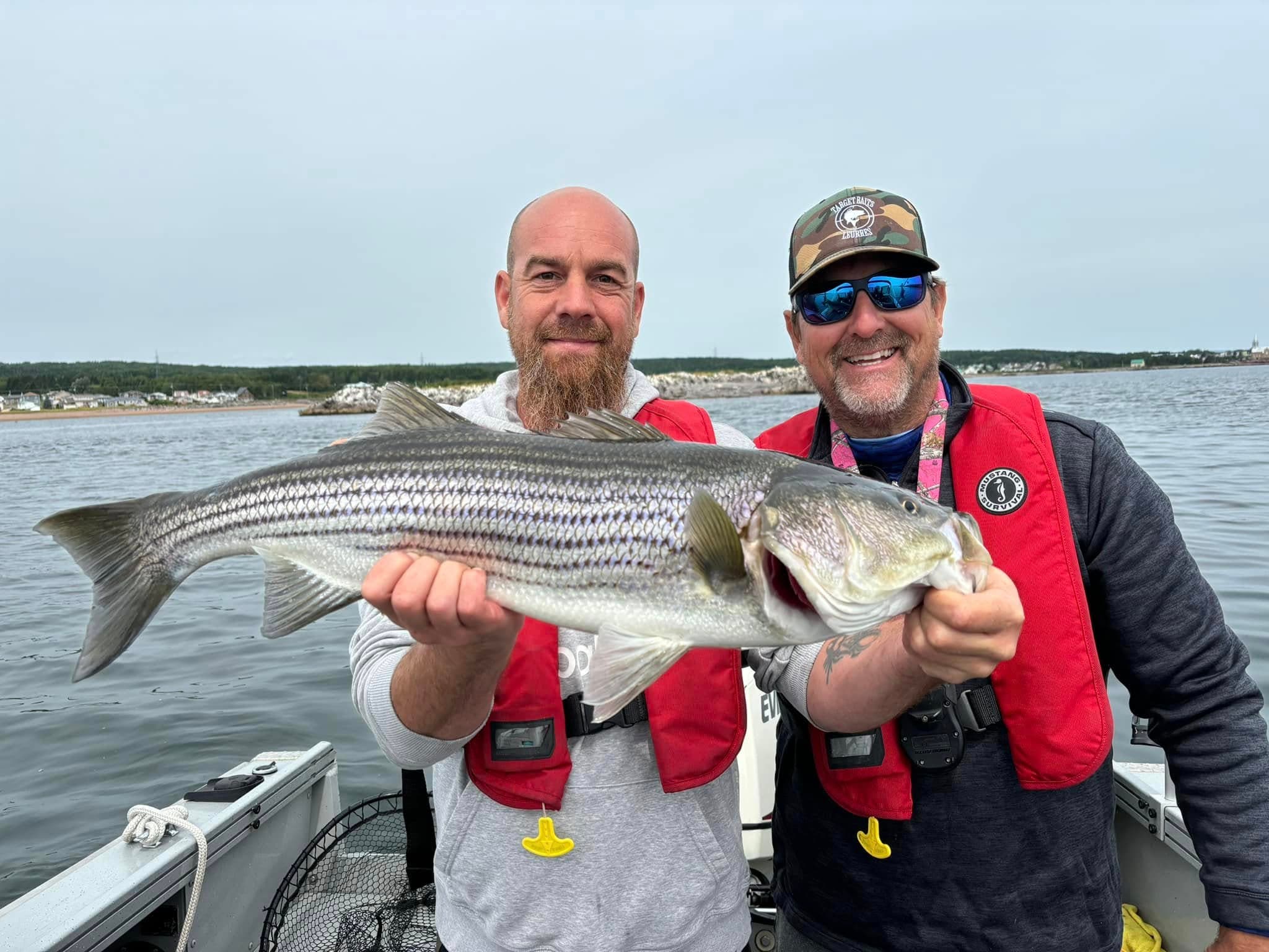 Pêche en mer dans le Golfe du Saint-Laurent, Gaspésie - Fish On Aventure